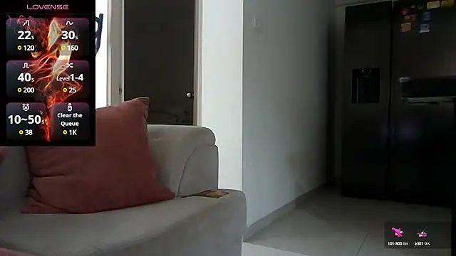 saramartinez1000 online show from January 29, 2025, 7:32 pm