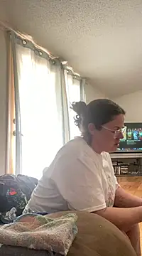 velvetta  online show from March 8, 2025, 8:25 pm