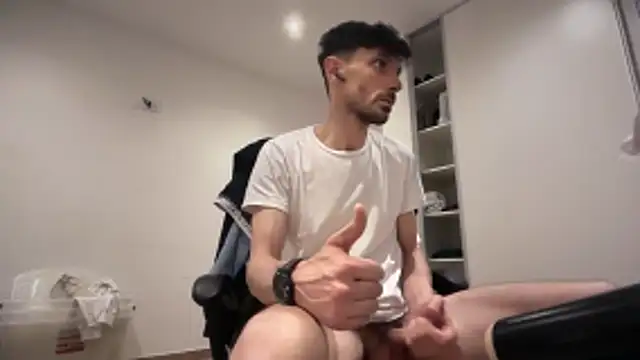 Snapshot of nicolaaaaas chatting on November 22, 2025, 12:31 am nicolaaaaas online show from November 22, 2025, 12:31 am