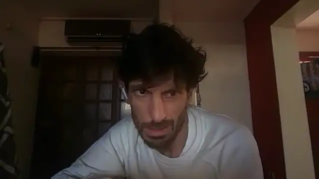 nicolaaaaas online show from February 16, 2026, 10:44 am