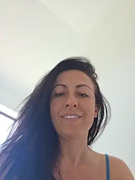 Snapshot of lovewildguy1 chatting on July 7, 2026, 7:23 am lovewildguy1 online show from July 7, 2026, 7:23 am