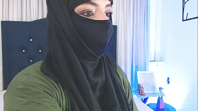 Uzra hayed online show from March 6, 2025, 7:54 pm