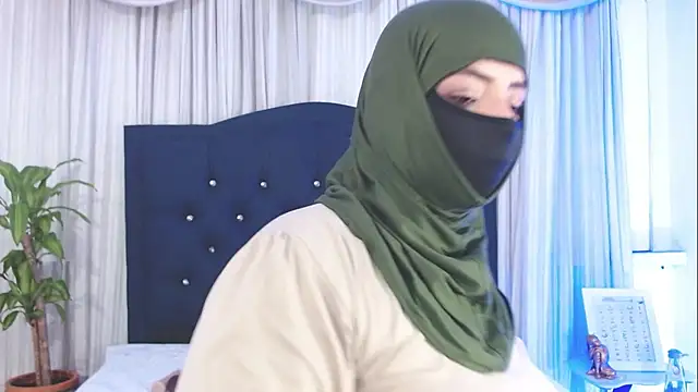 Uzra hayed online show from March 10, 2025, 8:01 pm