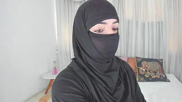 Snapshot of Uzra_hayed chatting on May 9, 2026, 11:37 am Uzra hayed online show from May 9, 2026, 11:37 am