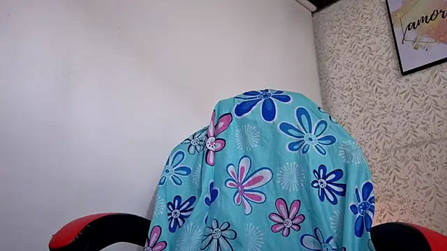 luly pink online show from July 16, 2026, 5:02 am