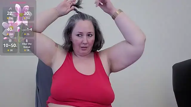 Snapshot of MilfGina chatting on July 28, 2026, 5:34 pm MilfGina online show from July 28, 2026, 5:34 pm