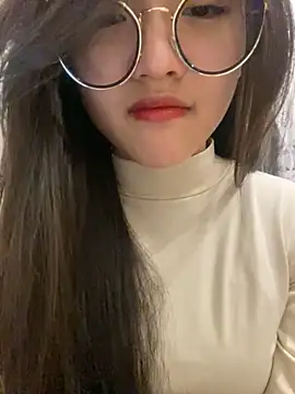 Krixxi22 online show from January 5, 2025, 3:34 pm