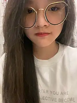 Krixxi22 online show from January 21, 2025, 2:26 pm