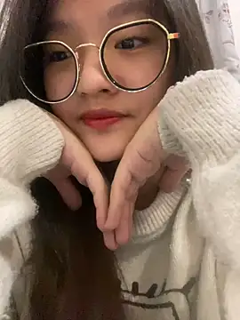 Krixxi22 online show from February 11, 2025, 3:29 pm