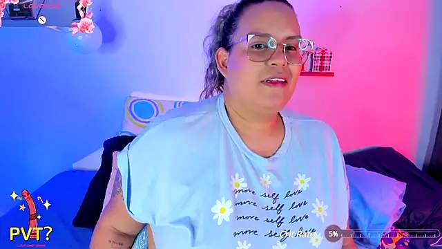 Snapshot of monicabbw_ chatting on January 25, 2025, 1:43 am monicabbw online show from January 25, 2025, 1:43 am