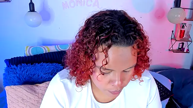 Snapshot of monicabbw_ chatting on November 14, 2025, 1:37 am monicabbw online show from November 14, 2025, 1:37 am