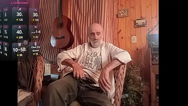 Snapshot of papifacu chatting on March 7, 2025, 4:33 pm papifacu online show from March 7, 2025, 4:33 pm