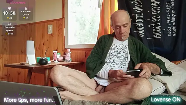 Snapshot of papifacu chatting on October 29, 2025, 1:02 pm papifacu online show from October 29, 2025, 1:02 pm