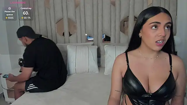 Snapshot of 1m_valery chatting on March 20, 2025, 12:43 pm 1m valery online show from March 20, 2025, 12:43 pm