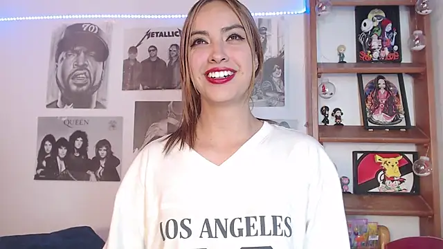 Snapshot of Meowlody chatting on December 15, 2024, 12:07 am Meowlody online show from December 15, 2024, 12:07 am