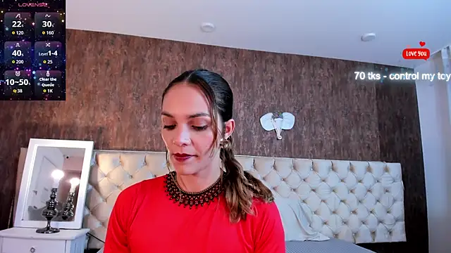 MeganLorensx online show from June 13, 2026, 9:35 pm