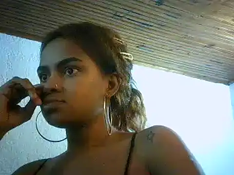 Bellabeltrann online show from March 3, 2025, 1:09 pm