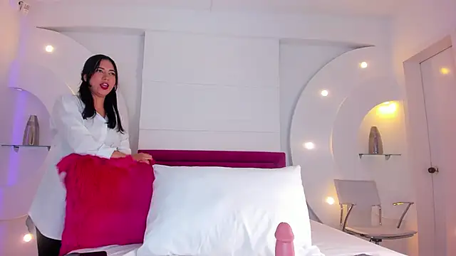 Snapshot of AliceHanz chatting on December 8, 2024, 4:04 am AliceHanz online show from December 8, 2024, 4:04 am