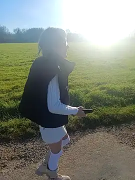 Snapshot of Timide_girl2 chatting on December 26, 2024, 1:54 pm Timide girl2 online show from December 26, 2024, 1:54 pm