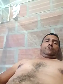 Snapshot of Janle_19c chatting on December 28, 2024, 8:04 pm Janle 19c online show from December 28, 2024, 8:04 pm