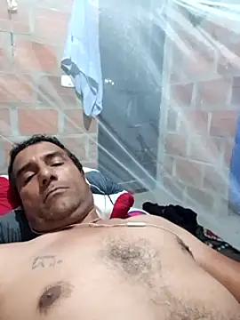 Snapshot of Janle_19c chatting on January 13, 2025, 2:39 am Janle 19c online show from January 13, 2025, 2:39 am