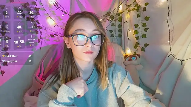 Snapshot of monlight__dana chatting on December 3, 2024, 1:43 pm monlight dana online show from December 3, 2024, 1:43 pm