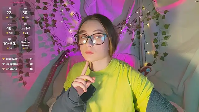 Snapshot of monlight__dana chatting on December 11, 2024, 4:42 pm monlight dana online show from December 11, 2024, 4:42 pm