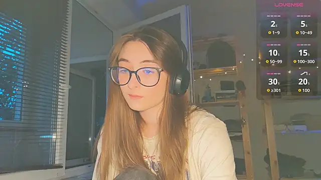 Snapshot of monlight__dana chatting on September 14, 2025, 5:01 pm monlight dana online show from September 14, 2025, 5:01 pm