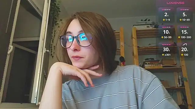 Snapshot of monlight__dana chatting on November 13, 2025, 6:51 pm monlight dana online show from November 13, 2025, 6:51 pm