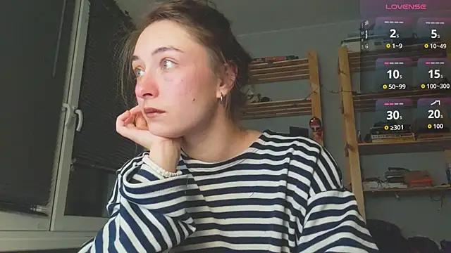 Snapshot of monlight__dana chatting on December 5, 2025, 3:41 pm monlight dana online show from December 5, 2025, 3:41 pm