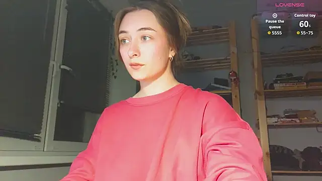 Snapshot of monlight__dana chatting on December 22, 2025, 9:34 pm monlight dana online show from December 22, 2025, 9:34 pm