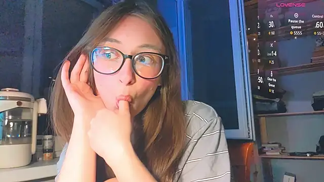 Snapshot of monlight__dana chatting on May 23, 2026, 8:13 pm monlight dana online show from May 23, 2026, 8:13 pm