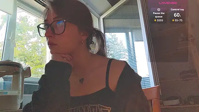 Snapshot of monlight__dana chatting on June 26, 2026, 4:44 pm monlight dana online show from June 26, 2026, 4:44 pm