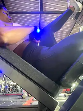 Berry Bans online show from November 19, 2025, 5:13 pm