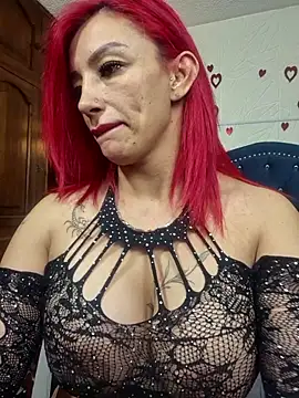 Snapshot of RedQueenMilf chatting on July 28, 2026, 1:12 am RedQueenMilf online show from July 28, 2026, 1:12 am
