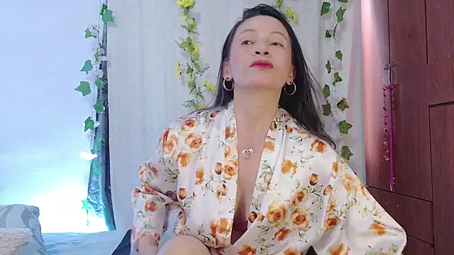 cattaleya1476 online show from July 11, 2026, 9:27 pm