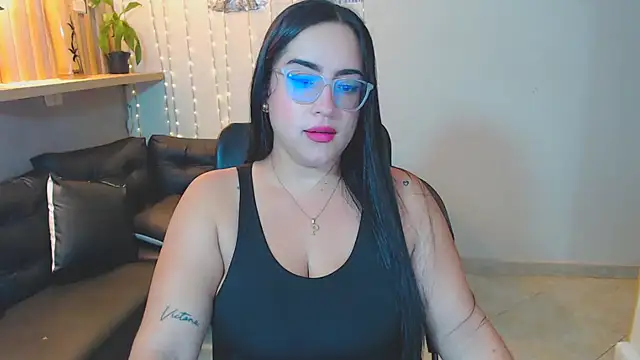 Sofiia davis23 online show from February 28, 2025, 1:14 pm