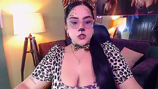 Sofiia davis23 online show from October 31, 2025, 2:40 pm