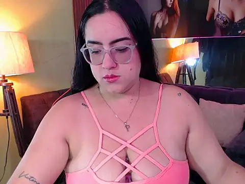 Sofiia davis23 online show from November 5, 2025, 1:33 pm