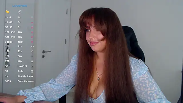  Just a queen 3 online show from April 14, 2026, 6:03 pm