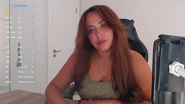 Snapshot of _Just_a_queen_3 chatting on June 23, 2026, 7:28 am Just a queen 3 online show from June 23, 2026, 7:28 am