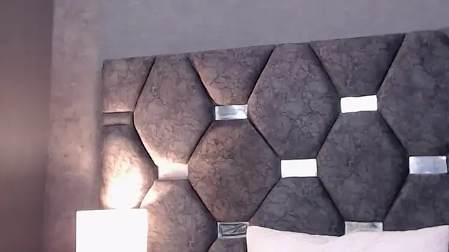 ScarletLenox online show from November 18, 2025, 11:47 am