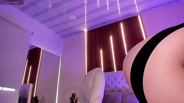 sweetty paulina online show from October 14, 2025, 12:50 pm