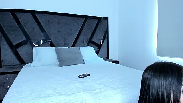 Snapshot of CandyMeyerss_ chatting on December 18, 2024, 9:29 pm CandyMeyerss online show from December 18, 2024, 9:29 pm