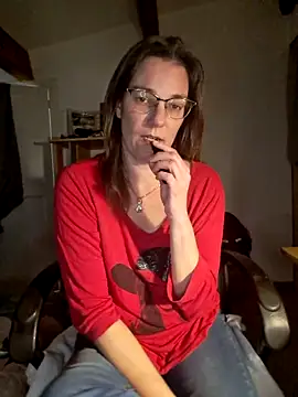 SpiceLea online show from January 5, 2025, 5:20 pm