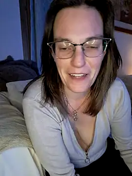 SpiceLea online show from January 18, 2025, 9:34 pm