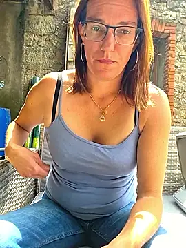 Snapshot of SpiceLea chatting on May 8, 2026, 12:10 pm SpiceLea online show from May 8, 2026, 12:10 pm