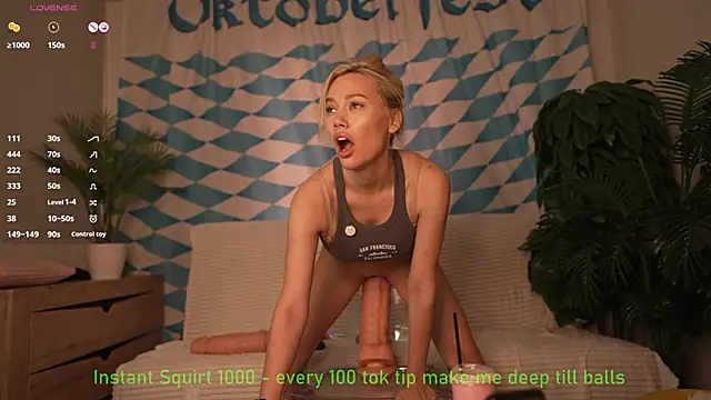 Snapshot of Bestie_Online chatting on September 28, 2025, 6:19 am Bestie Online online show from September 28, 2025, 6:19 am