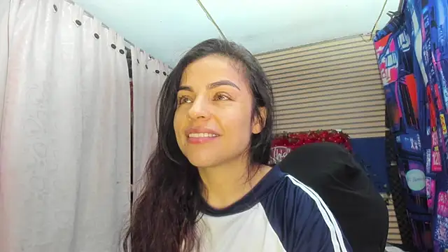 Snapshot of rosse_2504 chatting on July 15, 2026, 12:43 pm rosse 2504 online show from July 15, 2026, 12:43 pm