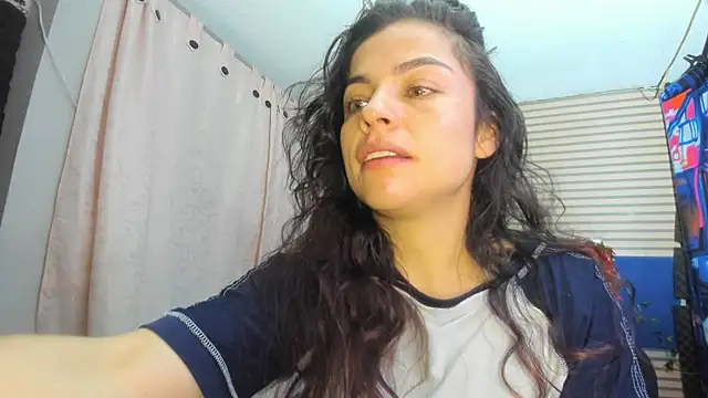 Snapshot of rosse_2504 chatting on July 18, 2026, 10:52 am rosse 2504 online show from July 18, 2026, 10:52 am
